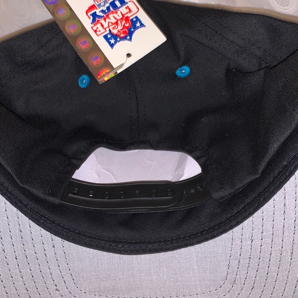 Vintage Carolina Panthers adjustable hat with tags - Picture 5 of 7